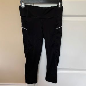 Athleta black cropped leggings, size XS